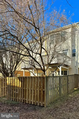 $2,900 | 20384 Bass Rocks Terrace, Ashburn, VA 20147