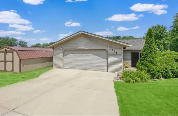 $2,500 | 715 Pennsylvania Avenue, La Porte, IN 46350