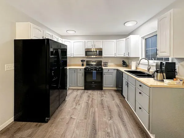 $2,500 | 715 Pennsylvania Avenue, La Porte, IN 46350