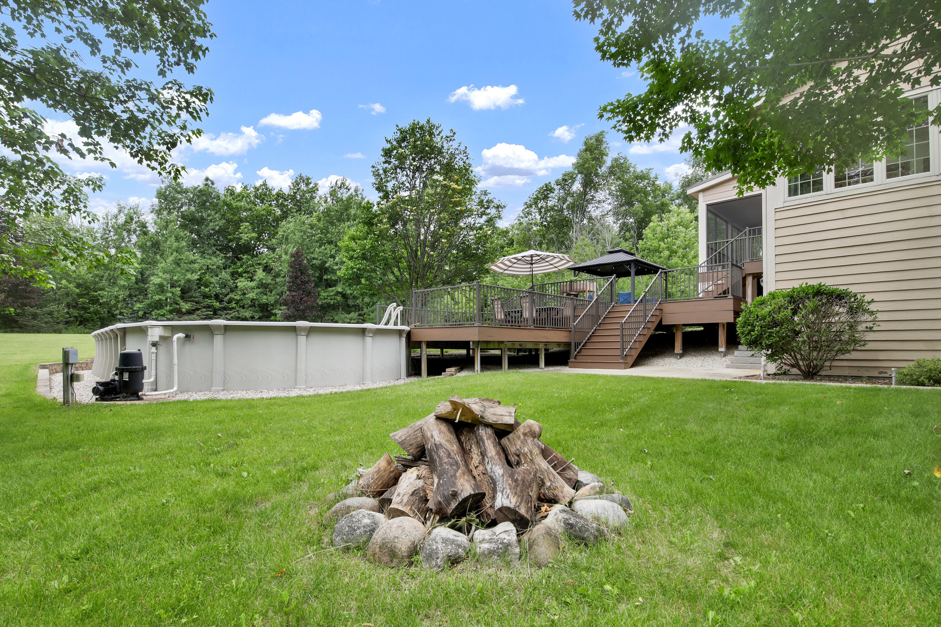 615 Kettle Ridge Richfield, WI 53017 - Photo 33 of 44 Cozy Fires