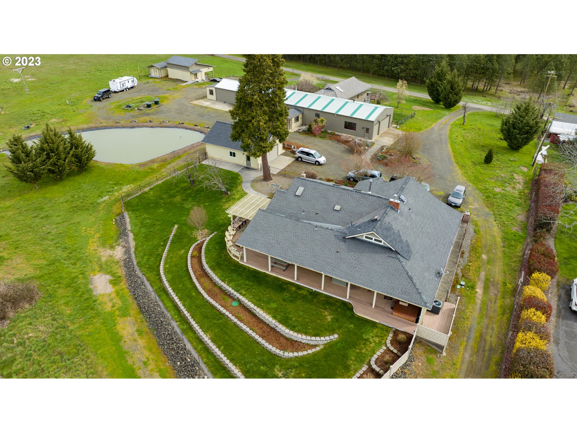 6561 Lookingglass Road Roseburg, OR 97471 - Photo 1 of 48 Gallery Image 1