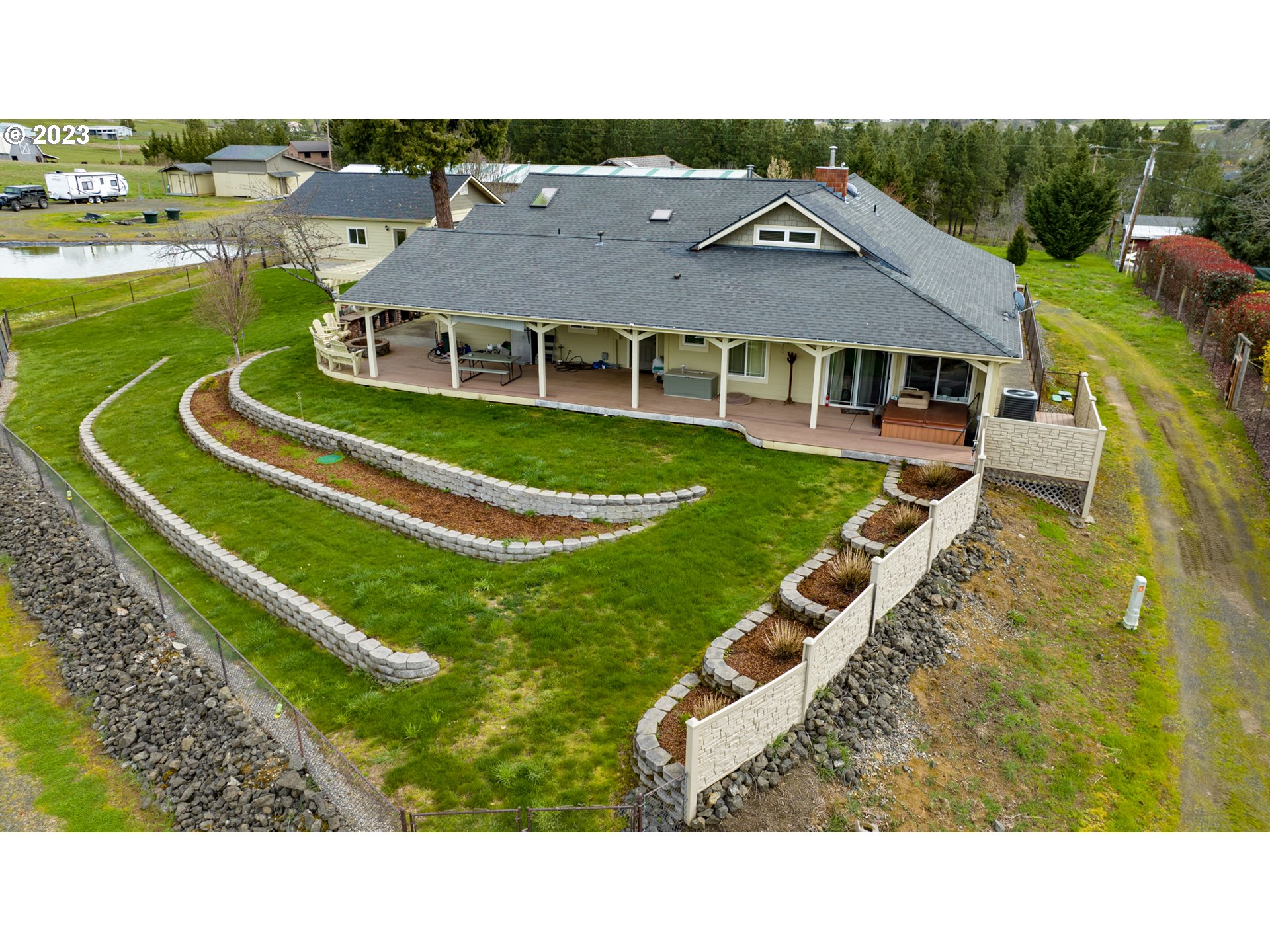 6561 Lookingglass Road Roseburg, OR 97471 - Photo 2 of 48 Gallery Image 2