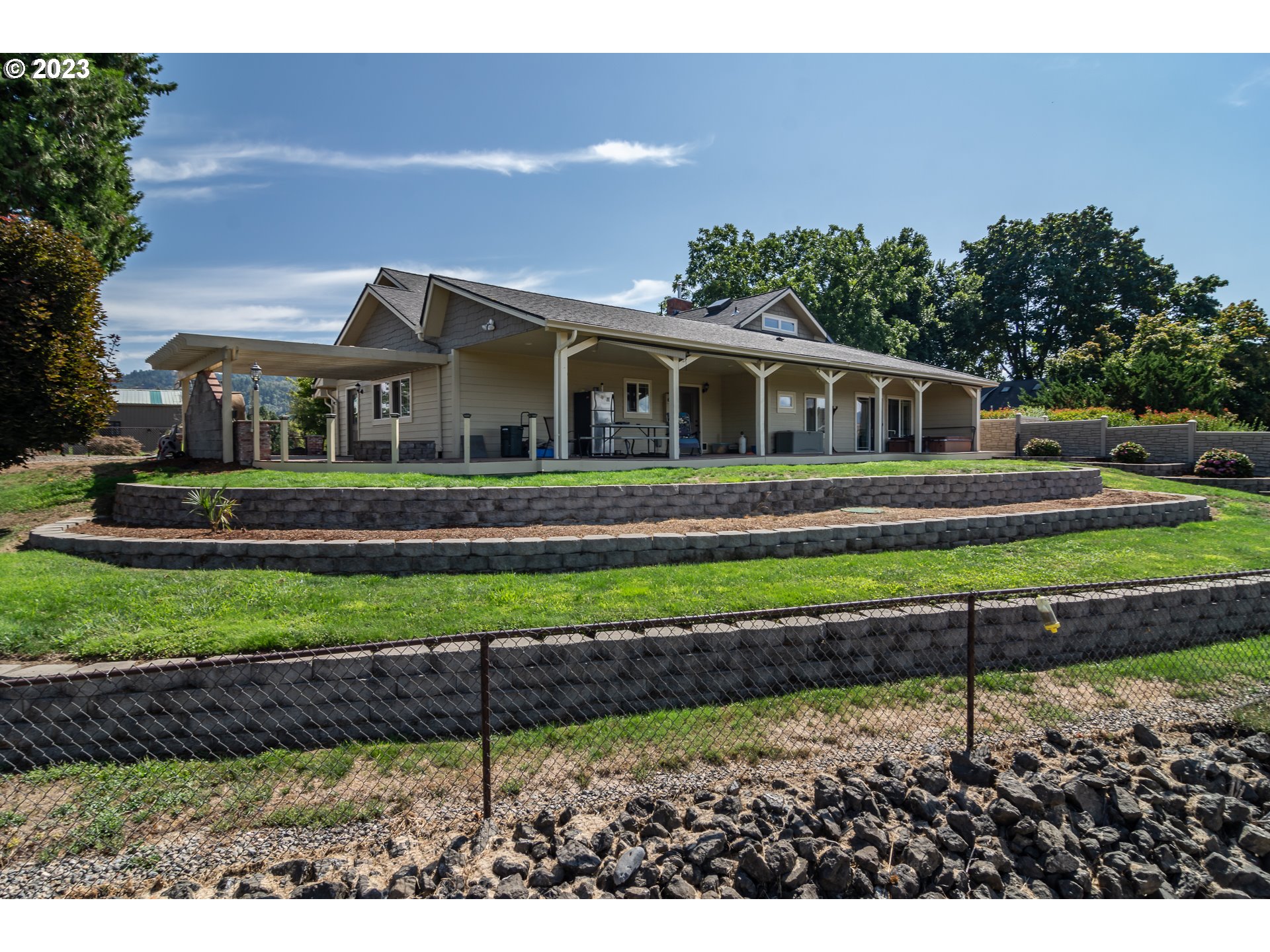 6561 Lookingglass Road Roseburg, OR 97471 - Photo 3 of 48 Gallery Image 3