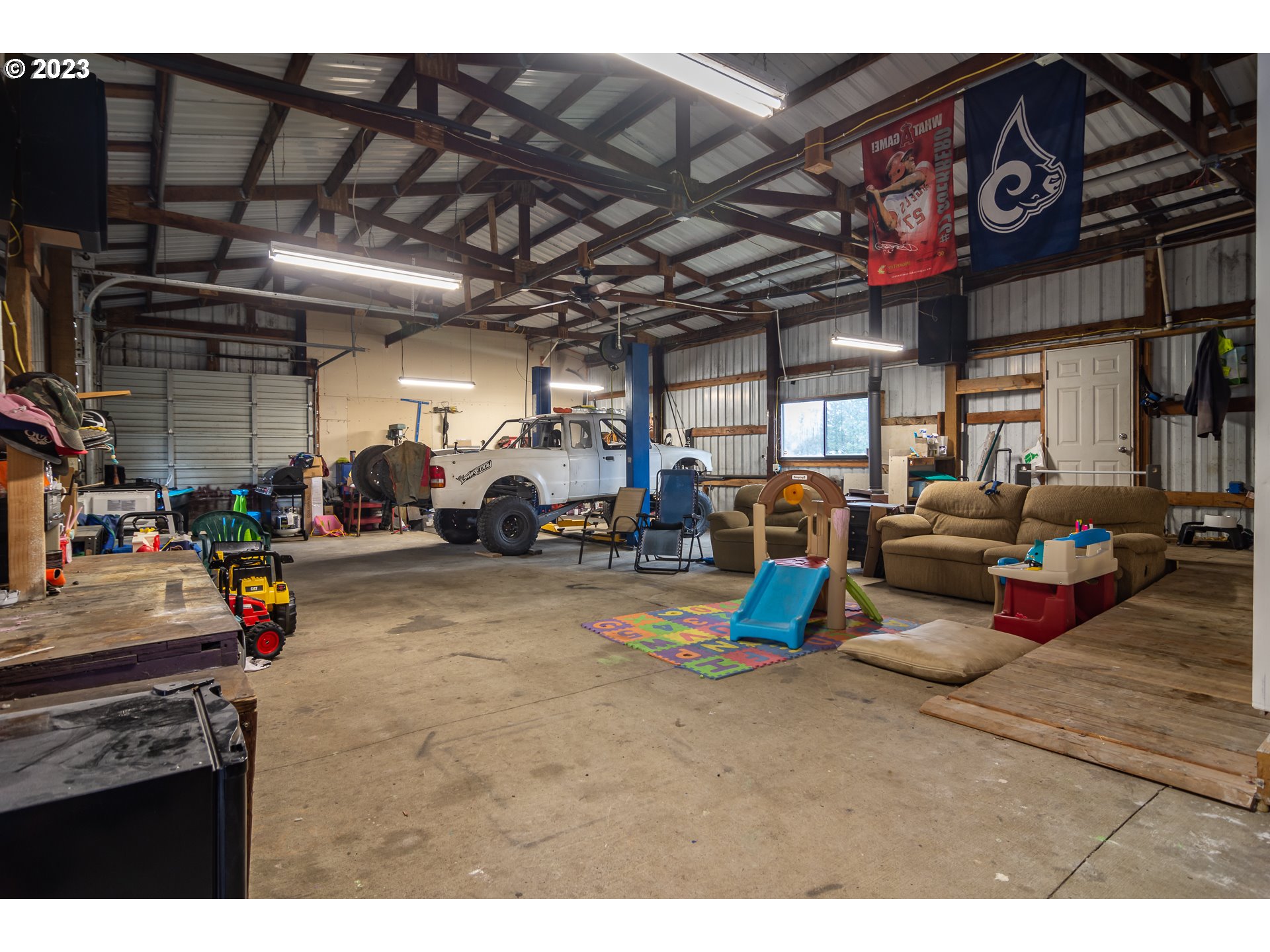 6561 Lookingglass Road Roseburg, OR 97471 - Photo 42 of 48 Shop