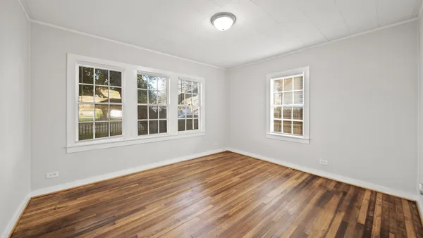 $1,395 | 213 12th Avenue North, Texas City, TX 77590