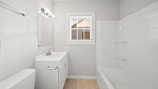 $1,395 | 213 12th Avenue North, Texas City, TX 77590