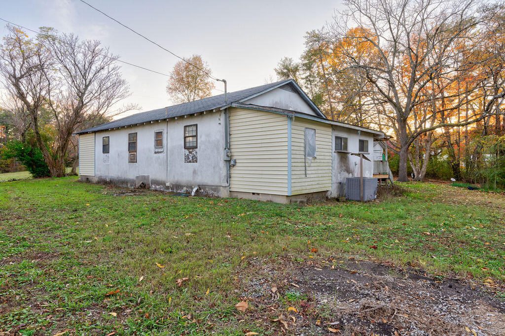 128 Cleveland Road Rossville, GA 30741 - Photo 3 of 26 128Cleveland-24
