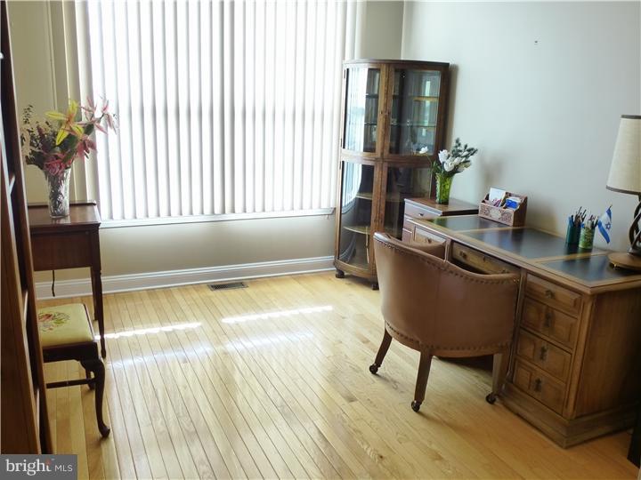 41 Foster Road Pennington, NJ 08534 - Photo 15 of 25 Office / Study