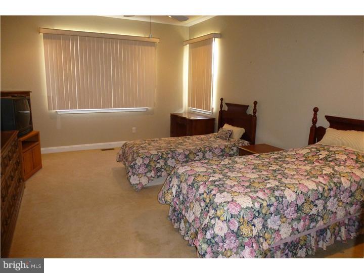 41 Foster Road Pennington, NJ 08534 - Photo 16 of 25 Bedroom - Main