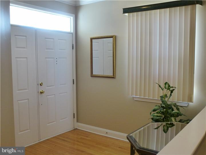 41 Foster Road Pennington, NJ 08534 - Photo 4 of 25 Foyer