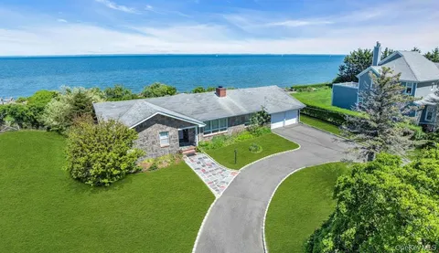 $2,799,000 | 2100 Sound Drive, Greenport, NY 11944