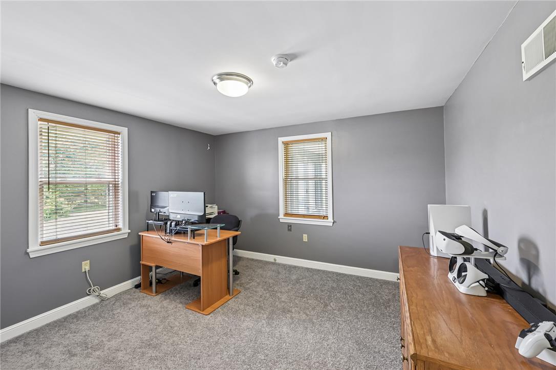 4065 Airport Road Allentown, PA 18109 - Photo 13 of 28 A versatile space, currently configured as a home office, offers adaptable functionality.