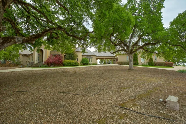 a view of entrance gate of a house