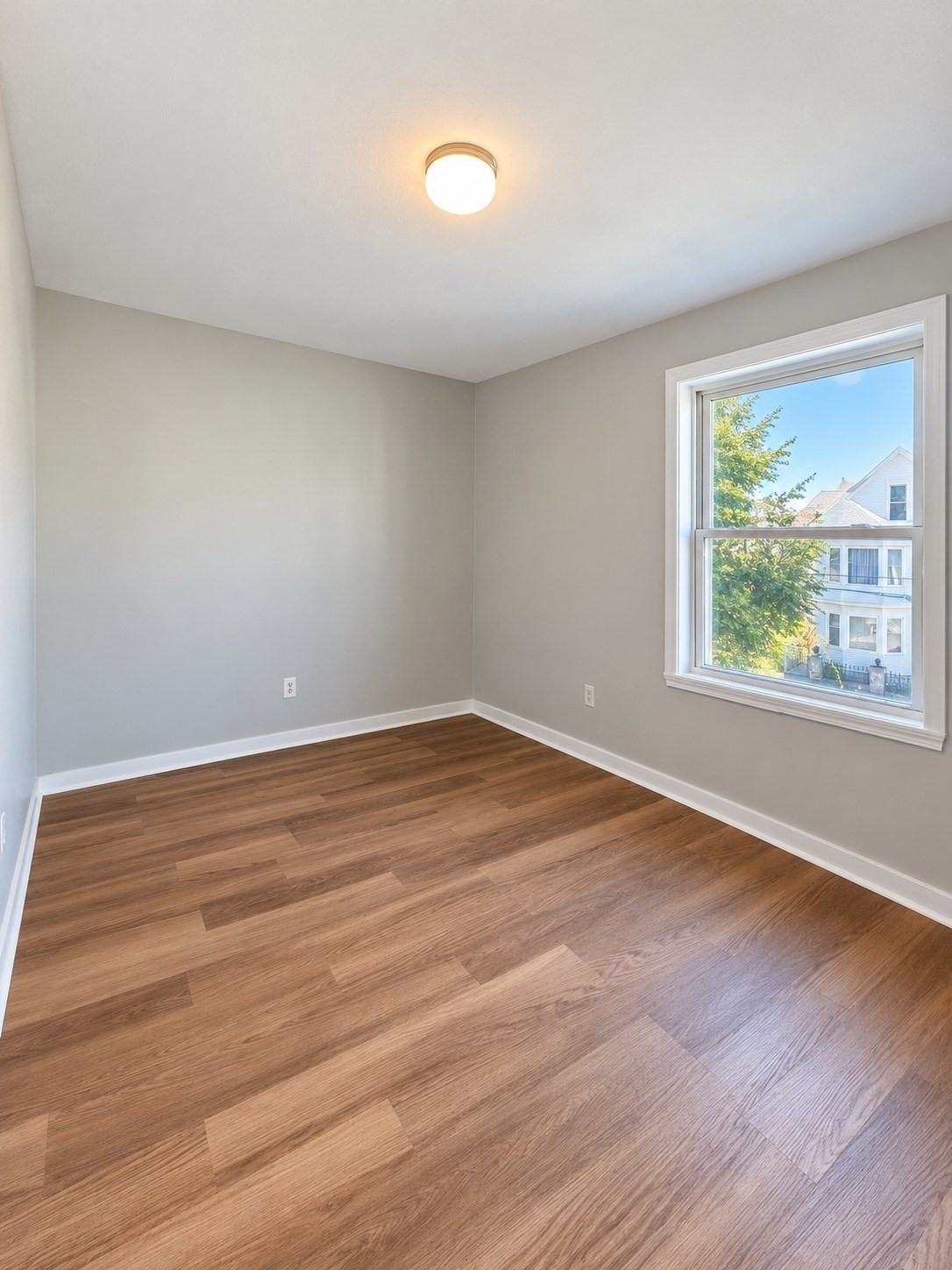 264 Union Street, Unit 2S Fall River, MA 02721 - Photo 6 of 11 Gallery Image 6