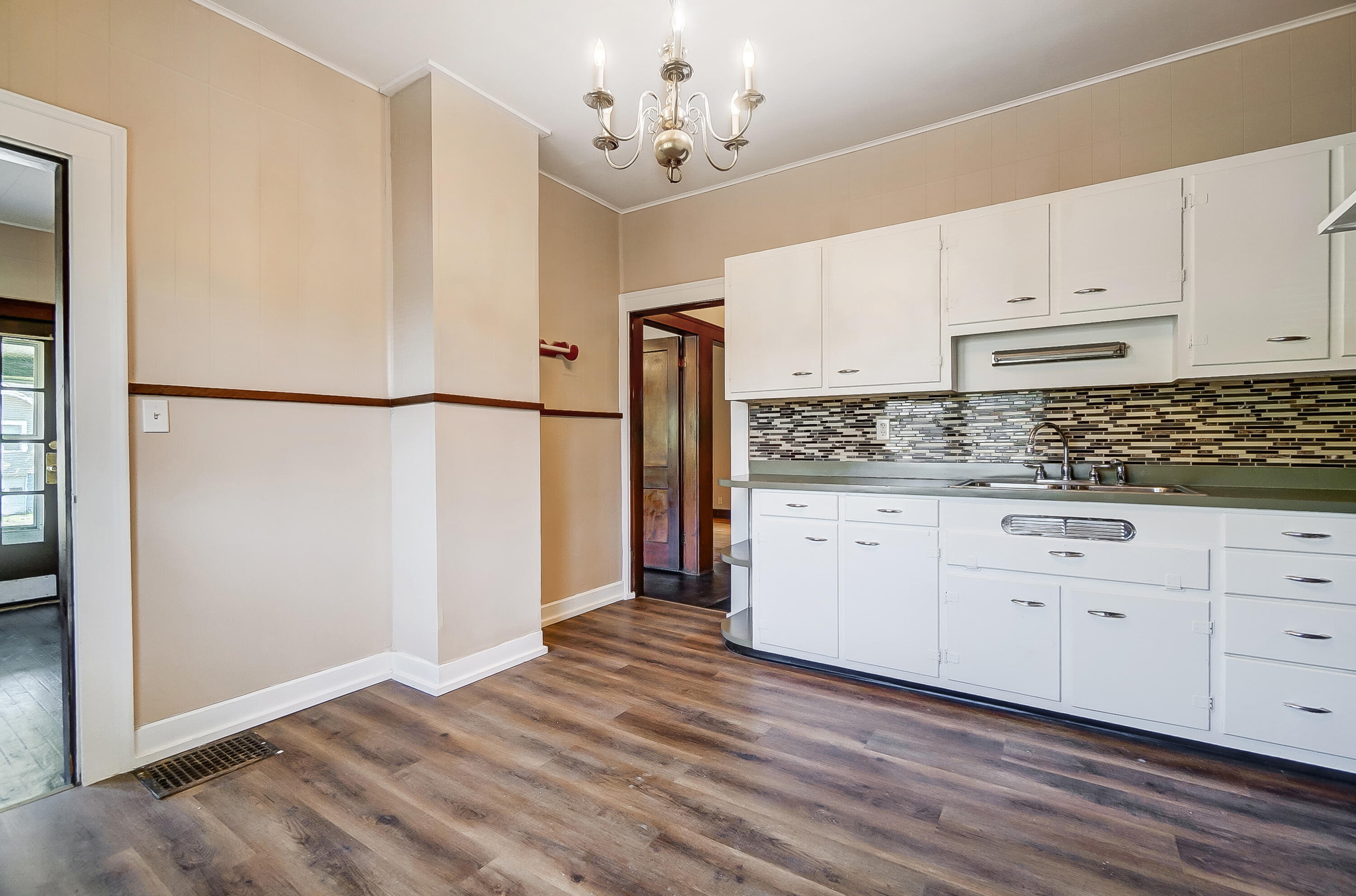 221 Ridge Road Springfield, OH 45503 - Photo 15 of 32 Gallery Image 15