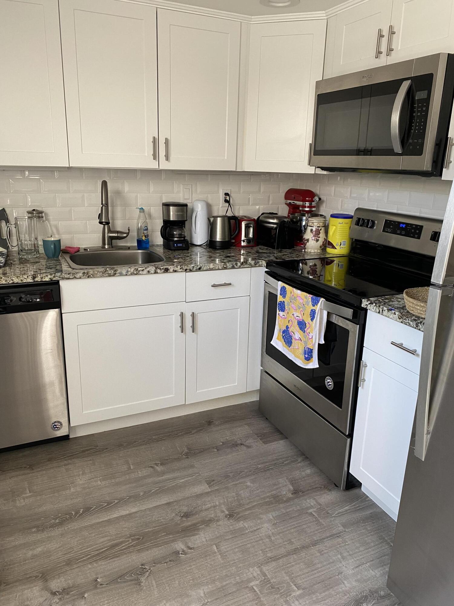 860 Normandy Trail Delray Beach, FL 33484 - Photo 2 of 18 IMG_1516