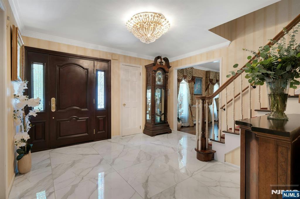 10 Moonshadow Court Butler, NJ 07405 - Photo 8 of 47