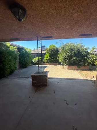 $2,500 | 6374 North 6th Street, Fresno, CA 93710