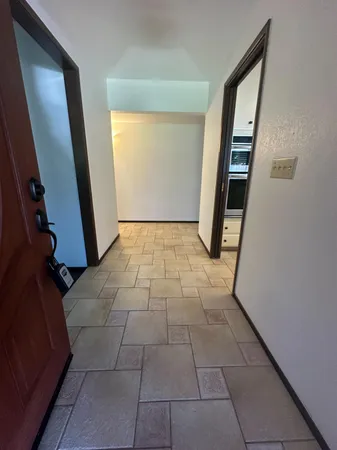 $2,500 | 6374 North 6th Street, Fresno, CA 93710