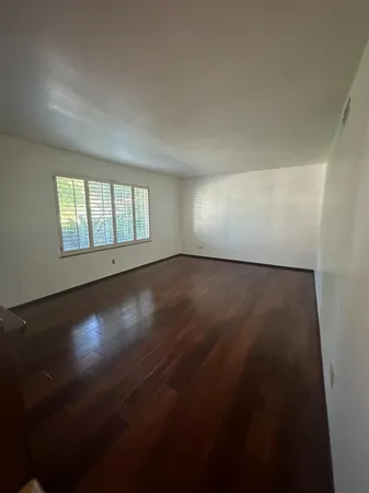 $2,500 | 6374 North 6th Street, Fresno, CA 93710