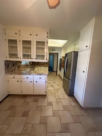 $2,500 | 6374 North 6th Street, Fresno, CA 93710