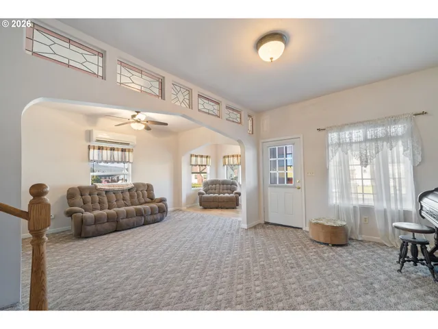 $475,000 | 1403 5th Street, Tillamook, OR 97141