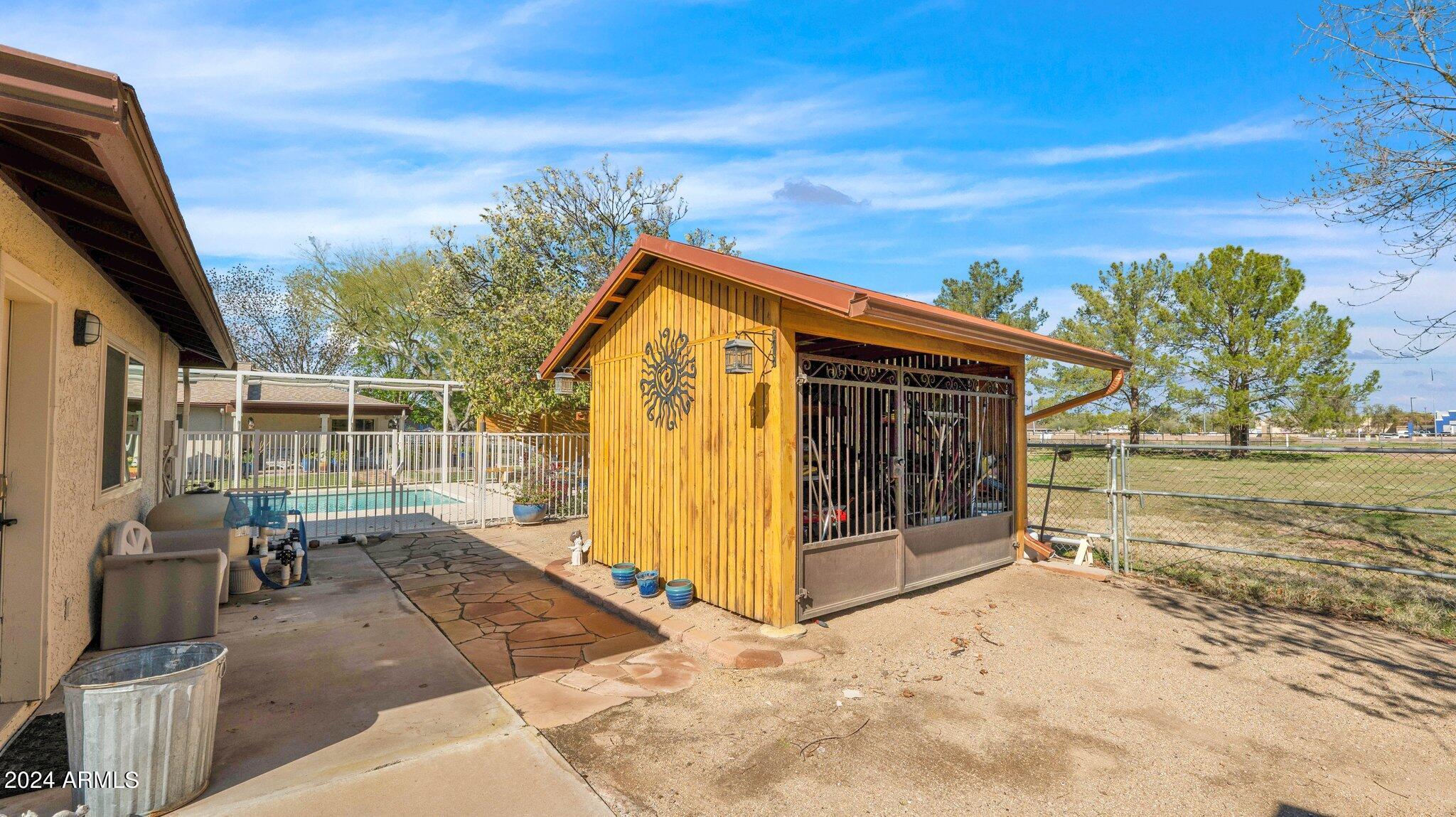 814 East Harwell Road Gilbert, AZ 85234 - Photo 29 of 35 a view of a house with a outdoor space