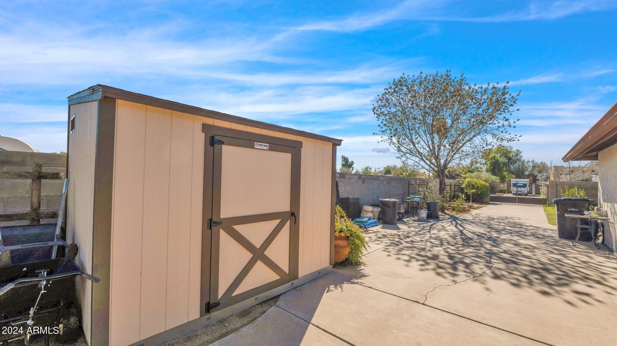 814 East Harwell Road Gilbert, AZ 85234 - Photo 30 of 35