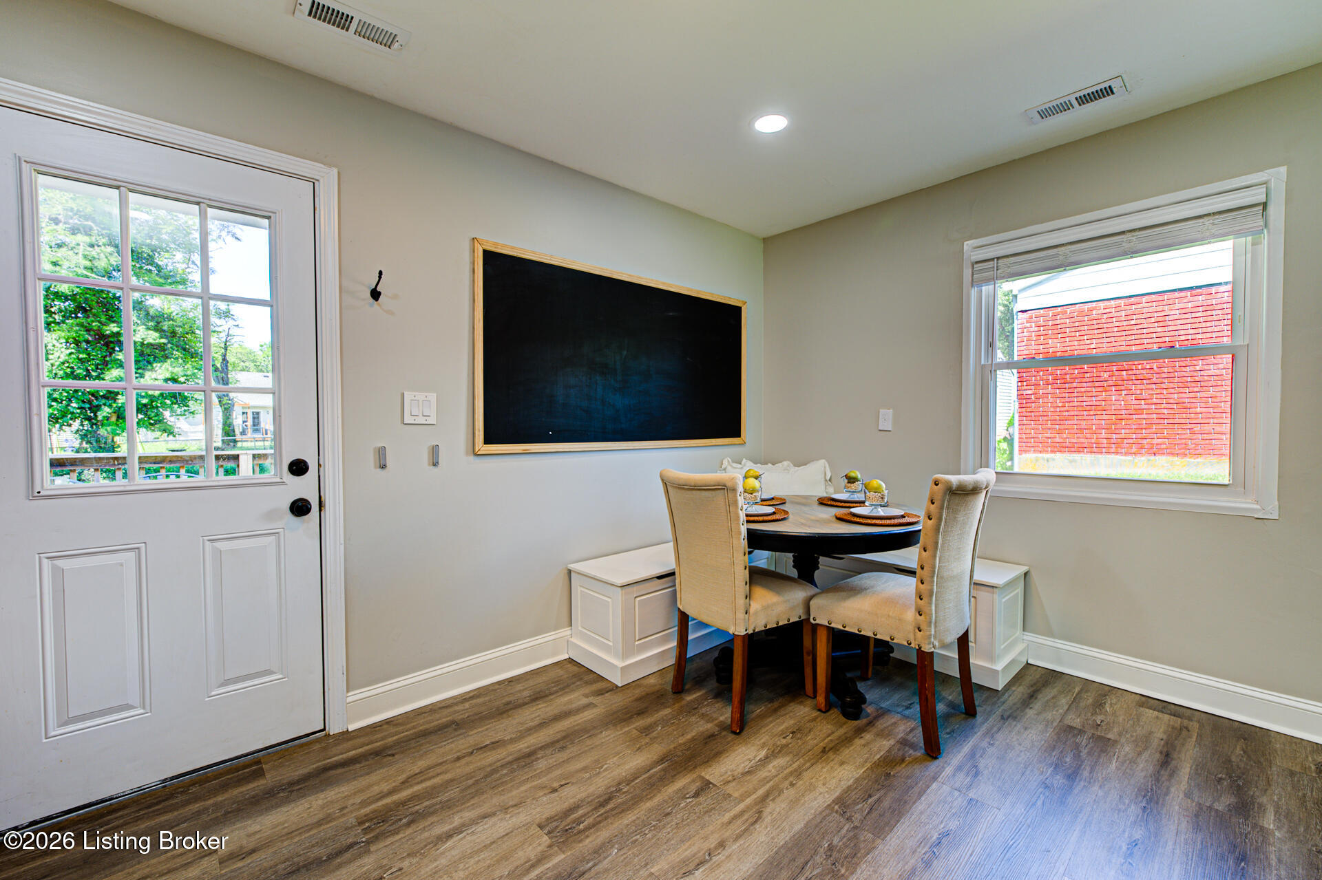 10005 Robsion Road Louisville, KY 40299 - Photo 10 of 33 GSP-10005 Robsion Rd (Staged )-10