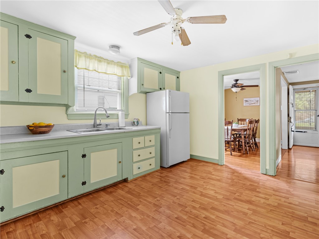 25 Community Road Warwick, RI 02889 - Photo 9 of 24 Kitchen