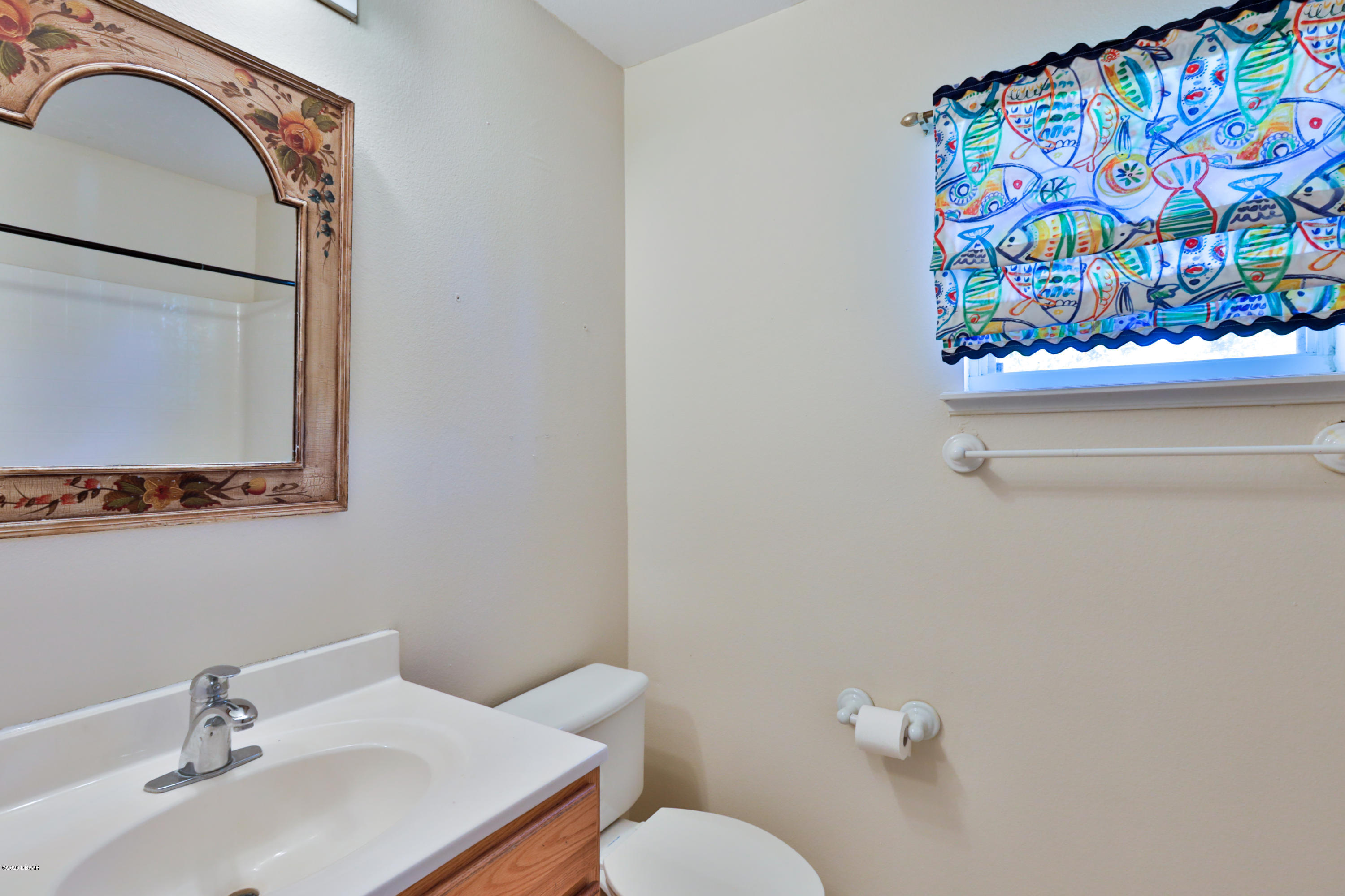 17 Rocking Lane Palm Coast, FL 32164 - Photo 25 of 33 Guest Bathroom
