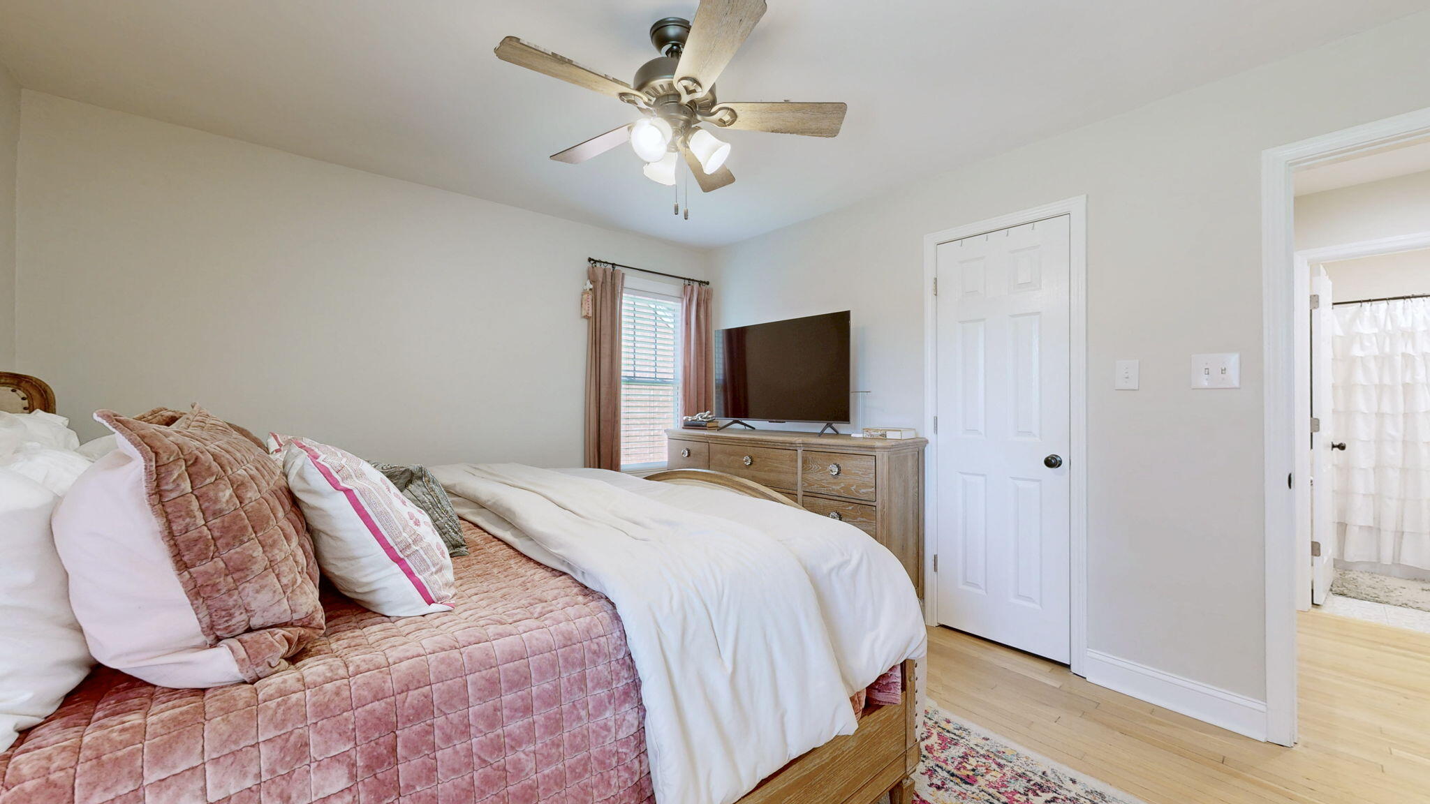 2039 Rainbow Road Lexington, KY 40503 - Photo 13 of 33 IMG_8592