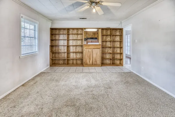 $289,000 | 407 West Glenn Street, Bellville, TX 77418