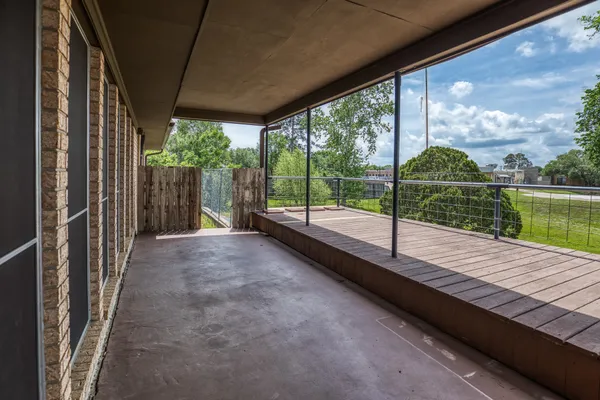 $289,000 | 407 West Glenn Street, Bellville, TX 77418
