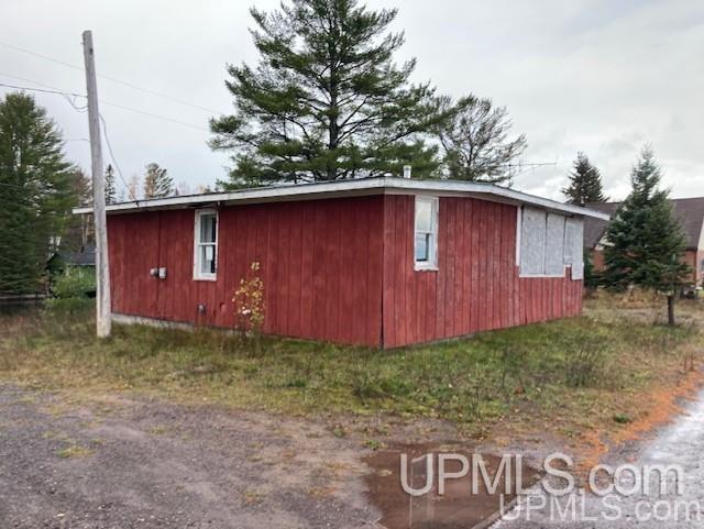 53345 Traverse River Road Lake Linden, MI 49945 - Photo 18 of 29