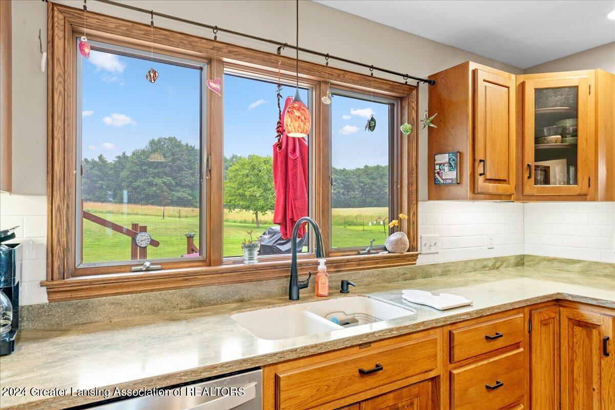 1680 West Chadwick Road Dewitt, MI 48820 - Photo 20 of 55 26-Media Jett - 29
