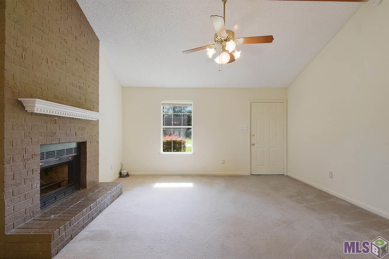 18482 Perkins Oak Road Prairieville, LA 70769 - Photo 3 of 11 Gallery Image 3