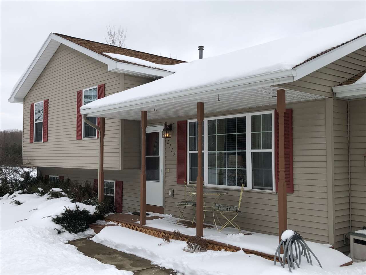 2119 Conetree Road Traverse City, MI 49685 - Photo 2 of 29 1884413-1.JPG