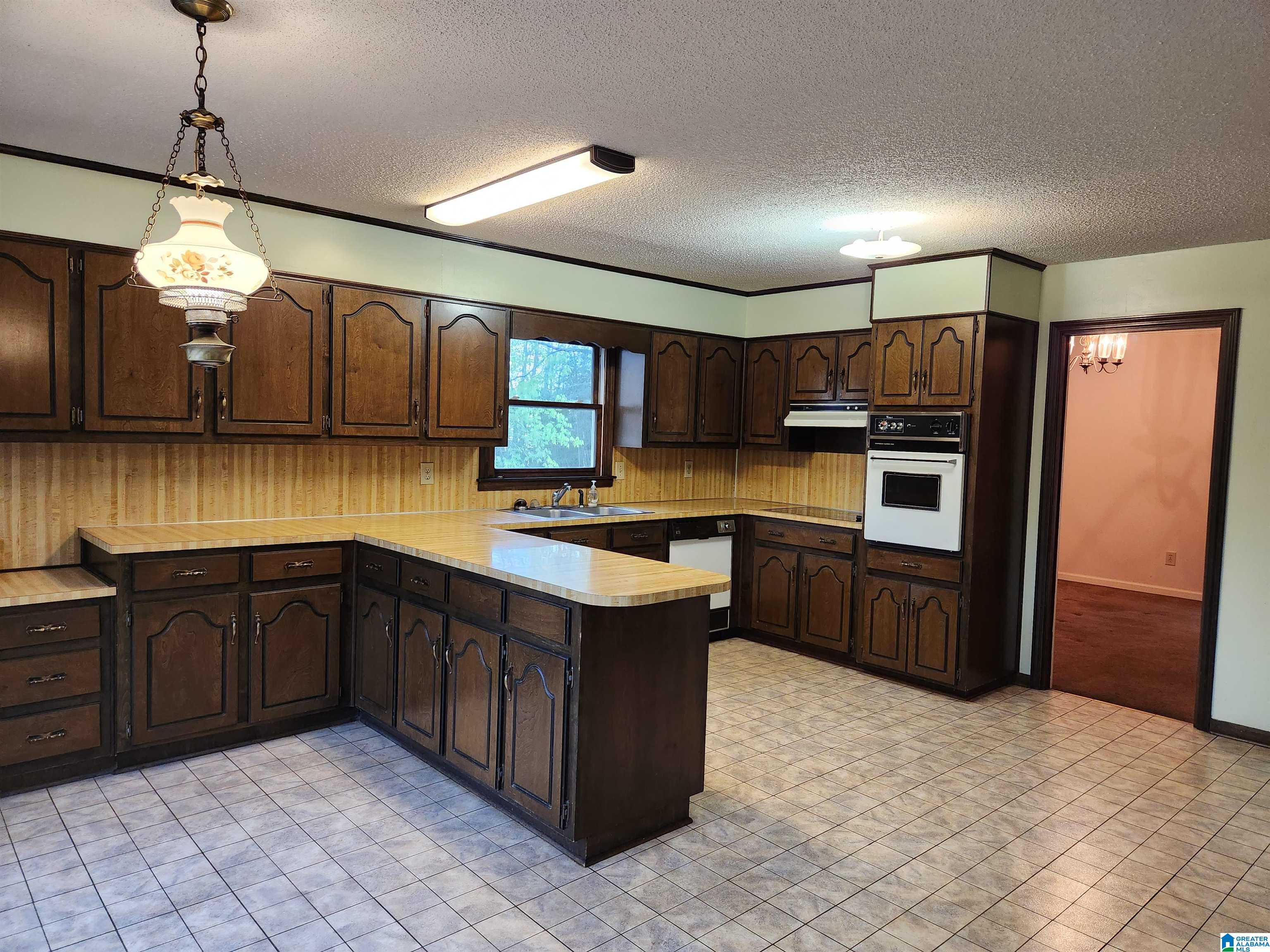 1411 Mission Hills Road Alabaster, AL 35007 - Photo 11 of 50