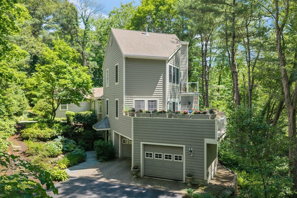 44 Old Road Weston, MA 02493 - Photo 2 of 33