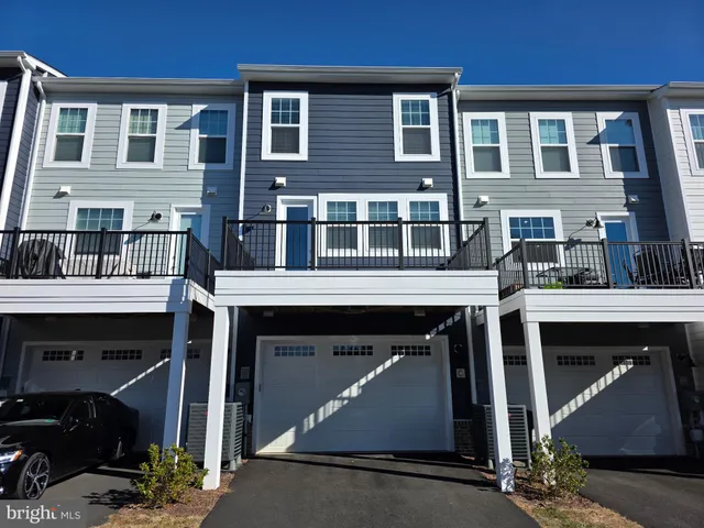 $3,000 | 4254 Frost Street, Marshall, VA 20115