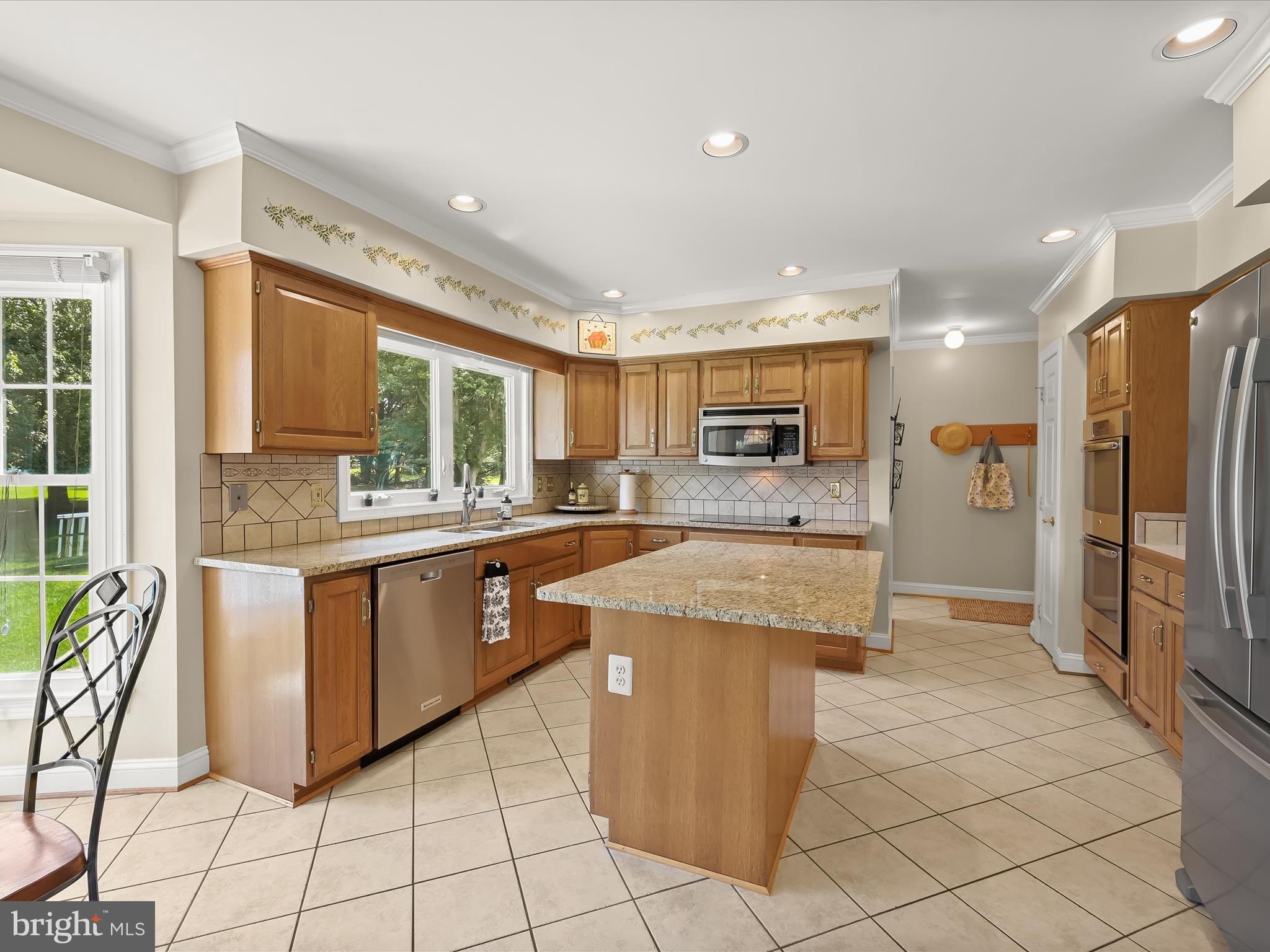 17580 Hardy Road Mount Airy, MD 21771 - Photo 15 of 74 Kitchen and Mud Room Entry