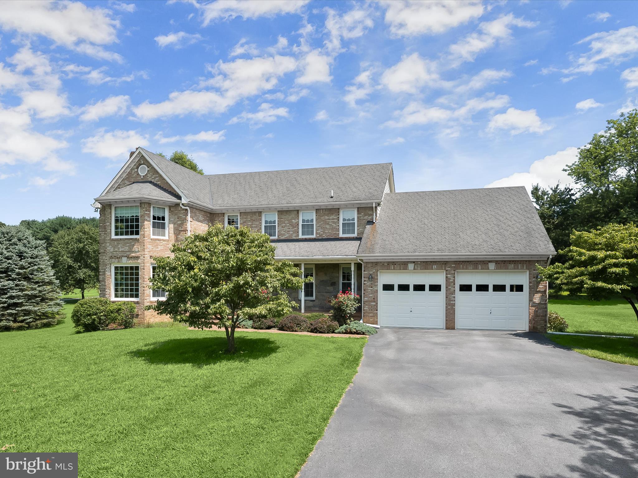 17580 Hardy Road Mount Airy, MD 21771 - Photo 4 of 74 Two-Car Front Load Garage & Side Car Park