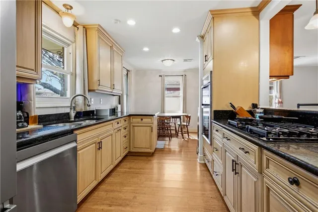 $325,000 | 2313 Belmont Place, Metairie, LA 70001