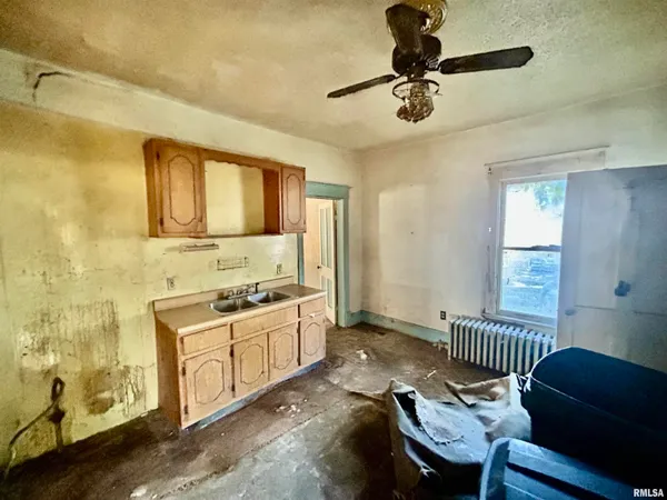 $19,900 | 2428 North 15th Street, Springfield, IL 62702