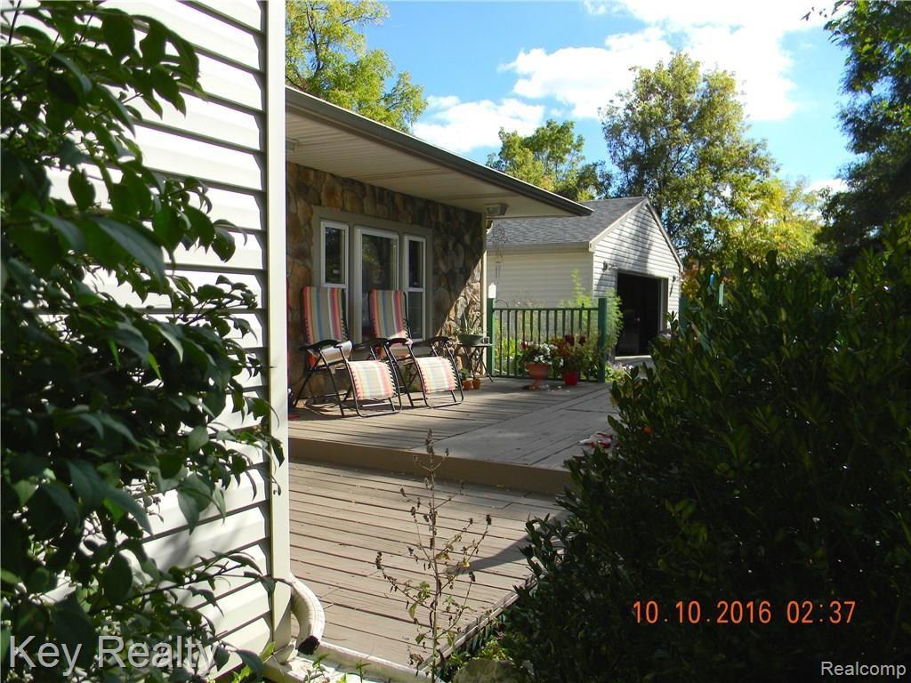 21185 Waltz Road New Boston, MI 48164 - Photo 30 of 33 DSCN3255.JPG