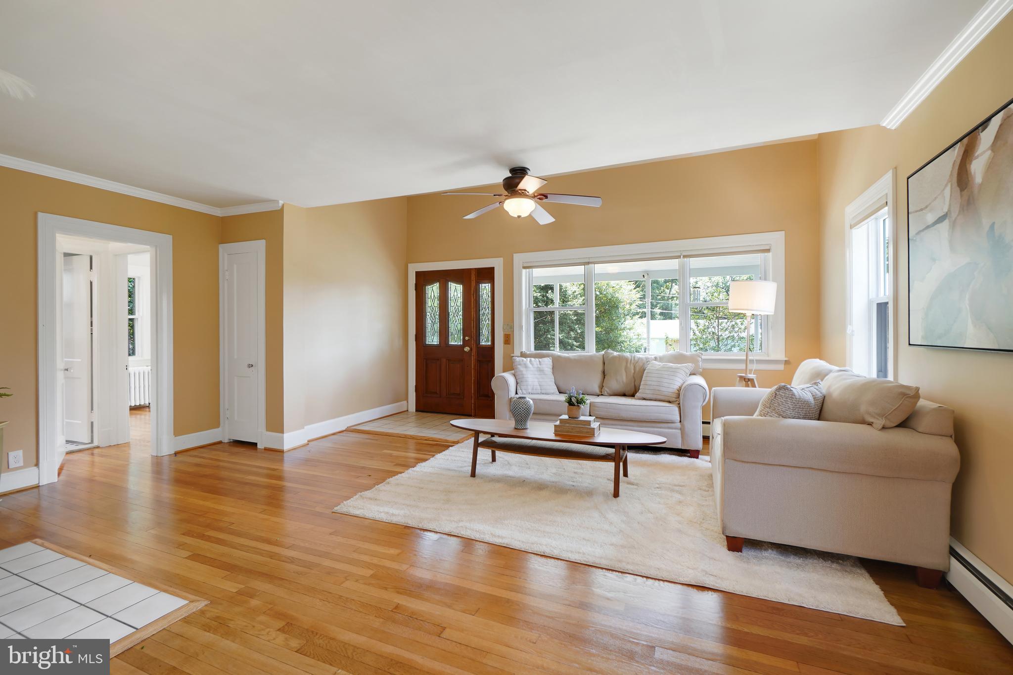 2215 Salisbury Road Silver Spring, MD 20910 - Photo 4 of 44 Living with a Large Picture Window