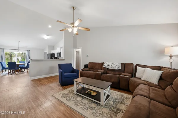 $324,900 | 107 Milam Court, Burgaw, NC 28425