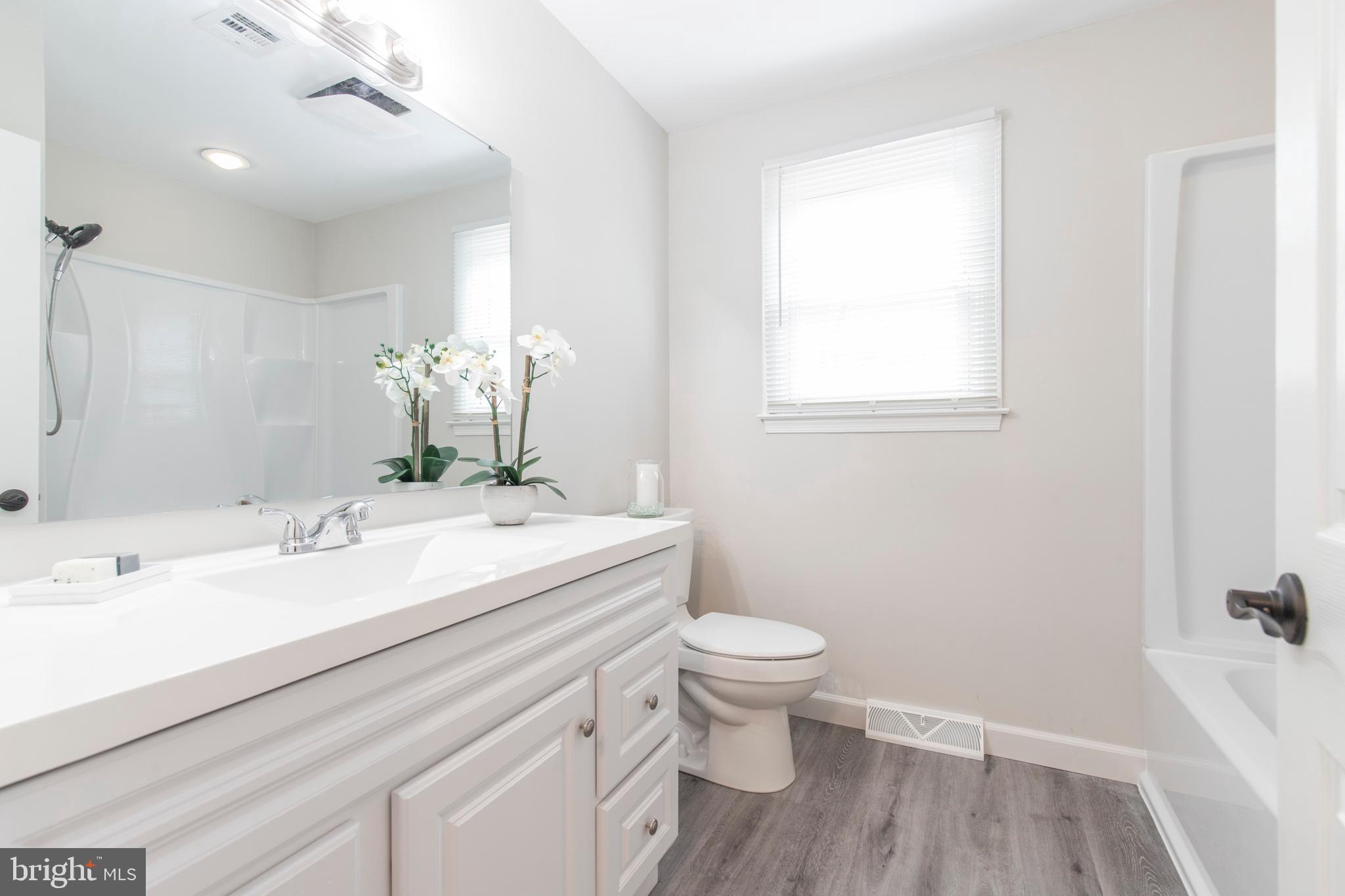 220 Glen Riddle Road Media, PA 19063 - Photo 29 of 43 Hall Bath