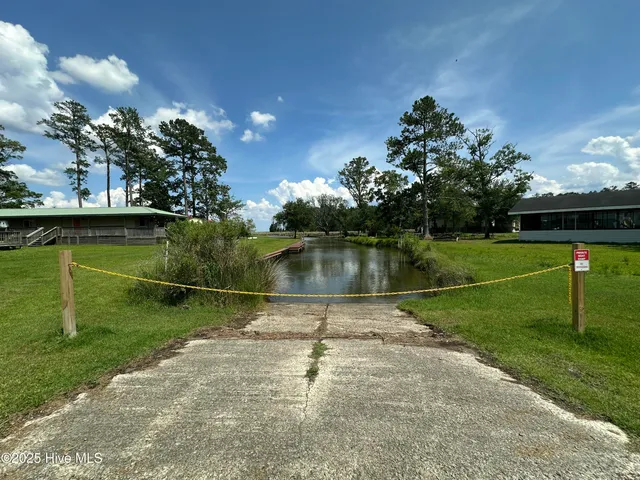 $299,000 | 258 Hideaway Road, Belhaven, NC 27810